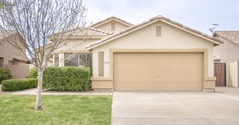 3800 S Joshua Tree Ln, Gilbert, AZ 85297